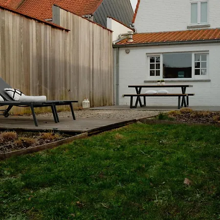 Magique 31 - Luxeverblijf Met Tuin & Parking Nyaraló Oostduinkerke